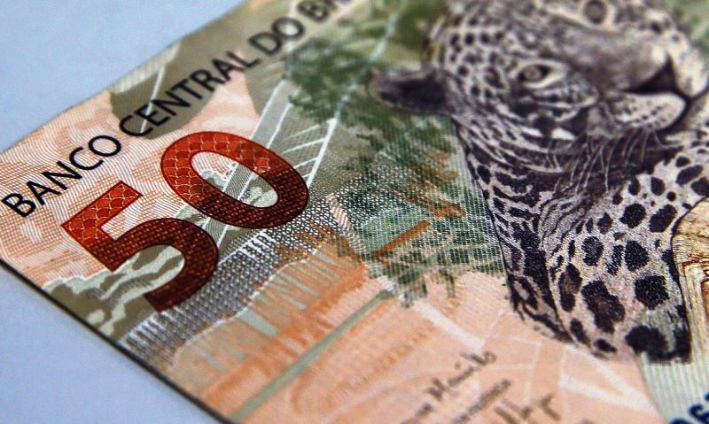 Governo bloqueia mais R$ 2,101 bi do orçamento